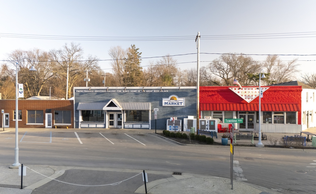 Wander, shop, and taste Union Pier’s local favorites.