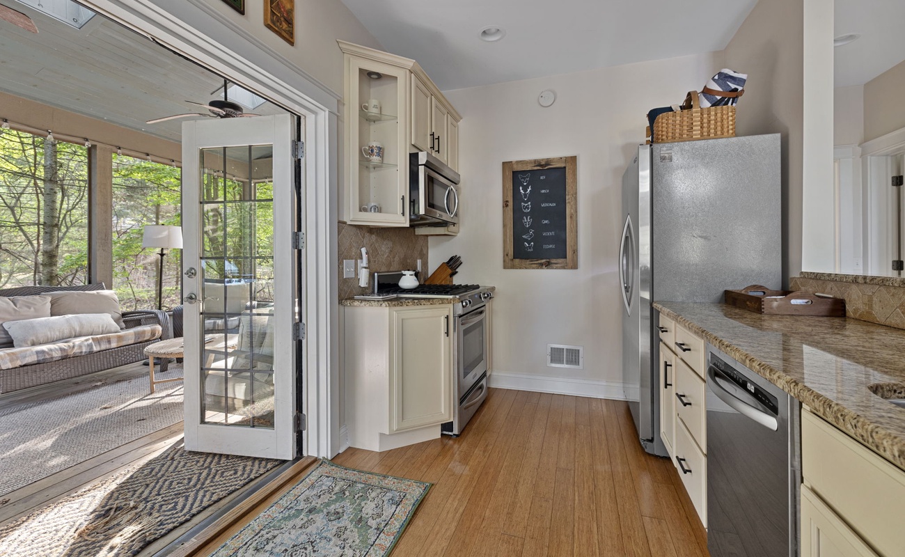 We regularly hear our guests appreciate the design of this comfy vacation home.