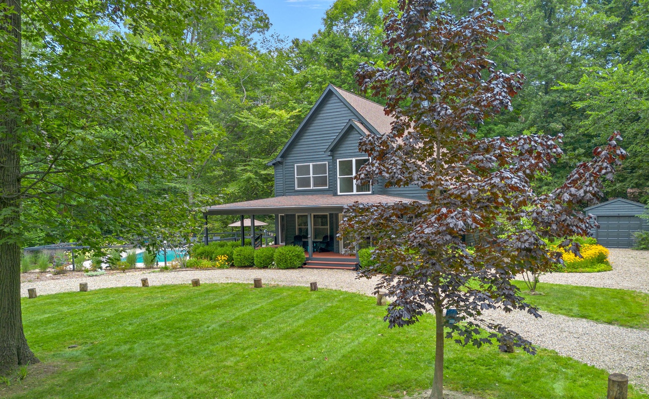 Tranquil hideaway surrounded by nature – ideal for relaxation and outdoor adventures.