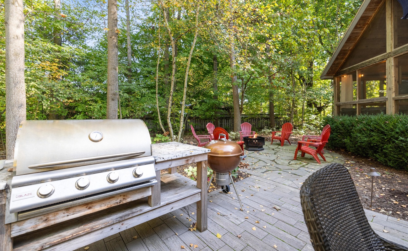 This patio was made for good food, great friends, and unforgettable nights!