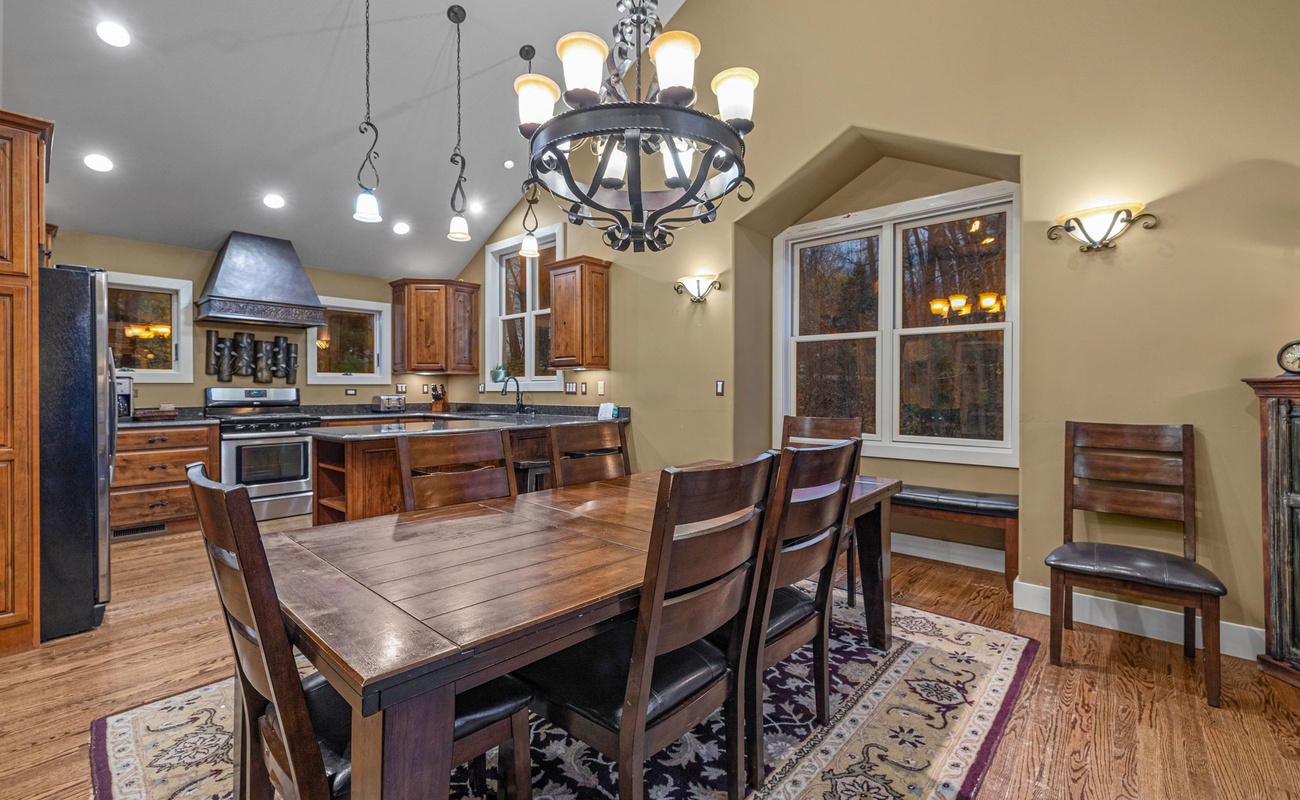 Cook, dine, and make memories—all in one perfect space.