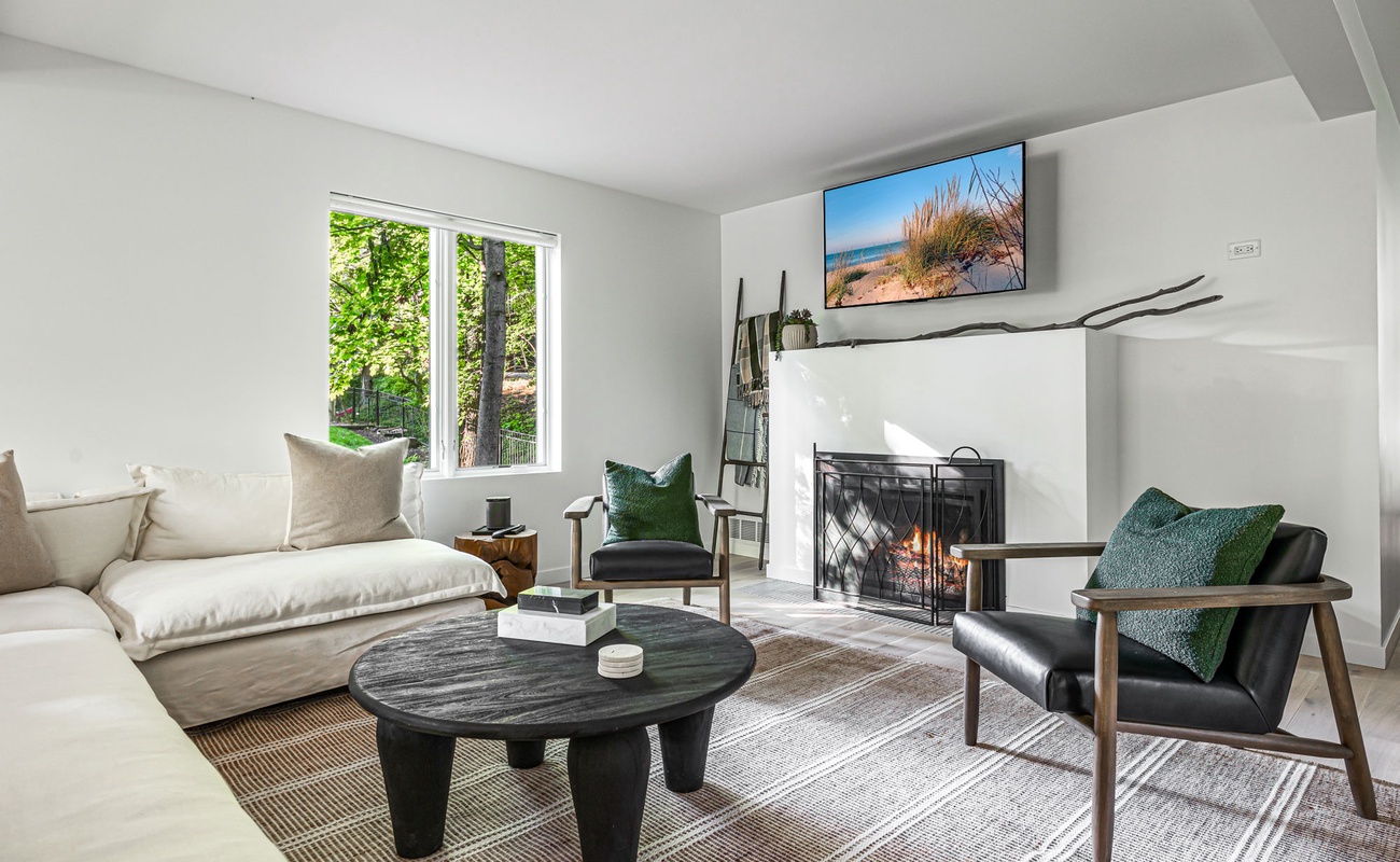 Fireplace crackling, blanket ready, and good vibes only!