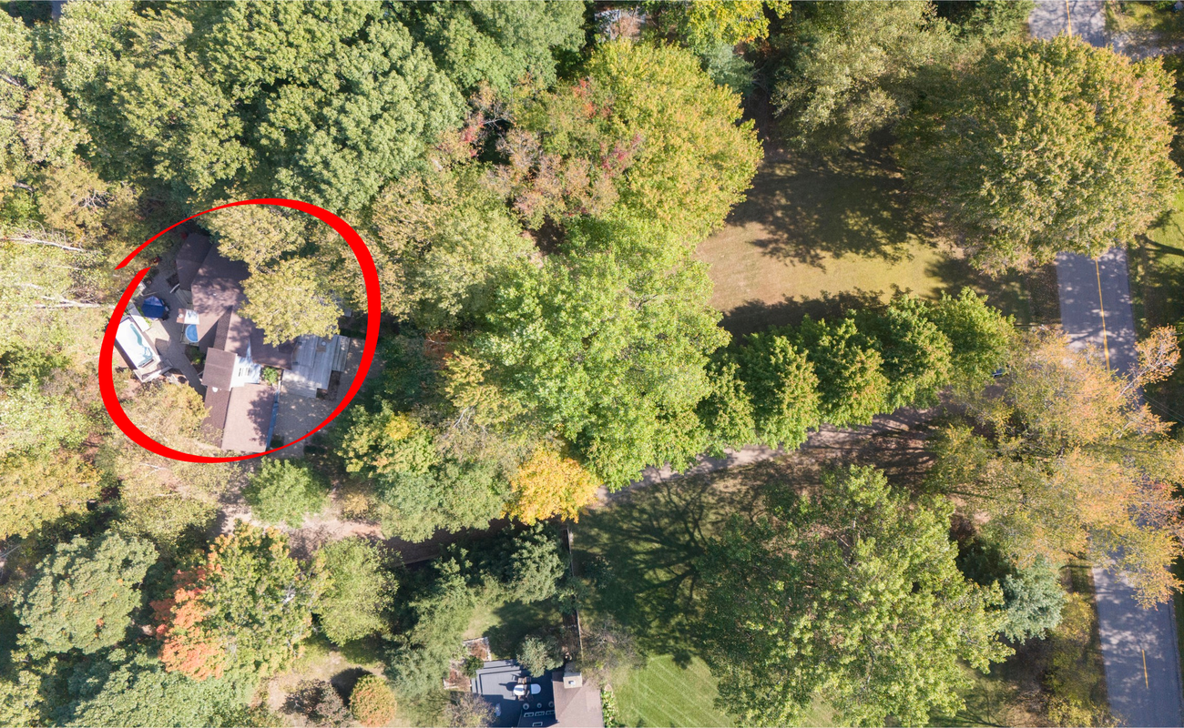 Your personal retreat, wrapped in a blanket of greenery!