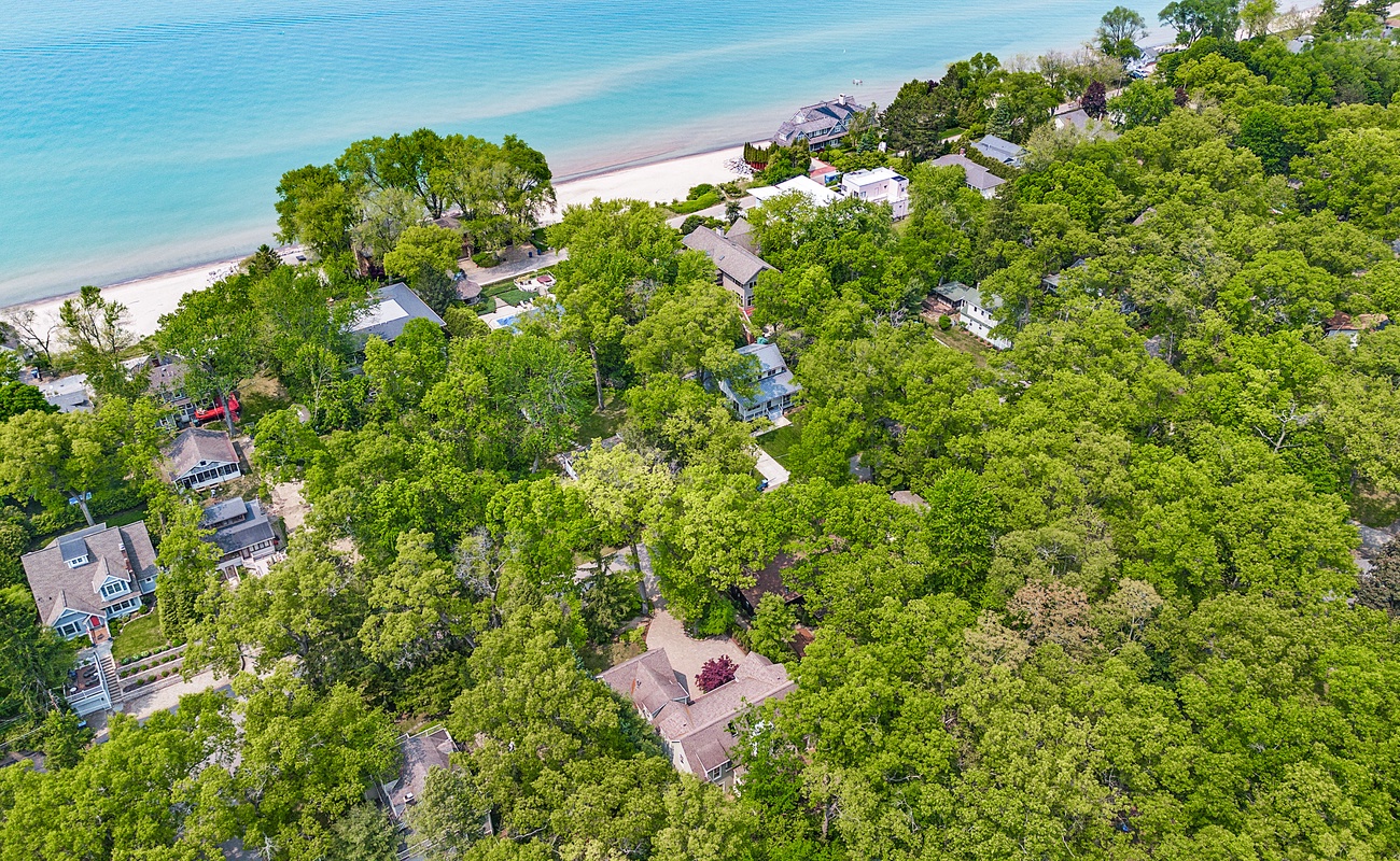 A serene retreat just a short walk to the beach