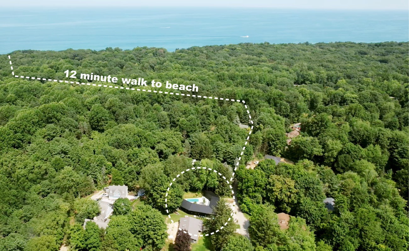 Owlwood is only a 12-minute walk to the beach.