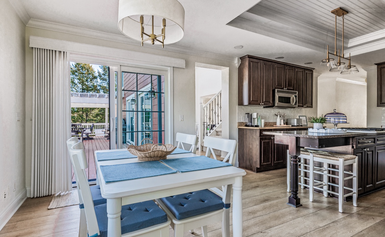 Start your day with sunshine and smiles—this sweet nook is perfect for pancakes and plans.