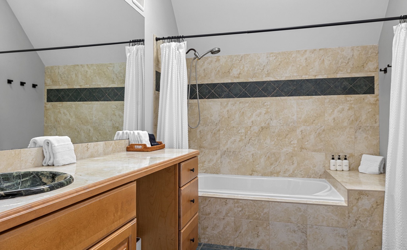 Crisp, clean, and ready for a little pampering session.