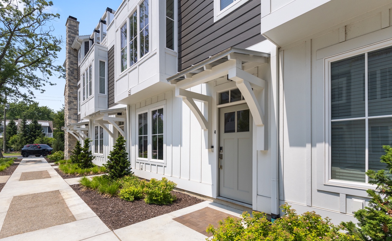 From the sidewalk to the doorstep, this house knows how to make an impression.