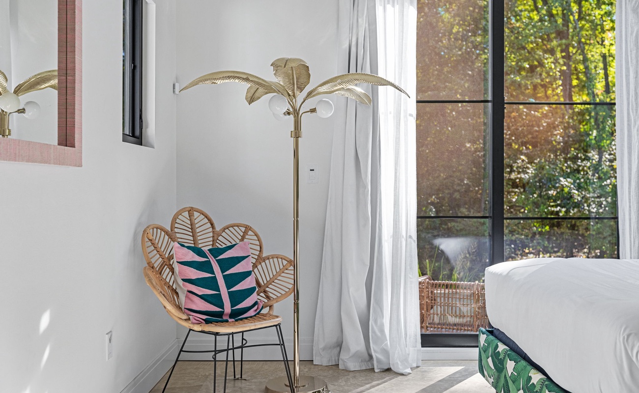 Sitting pretty in my little tropical escape.