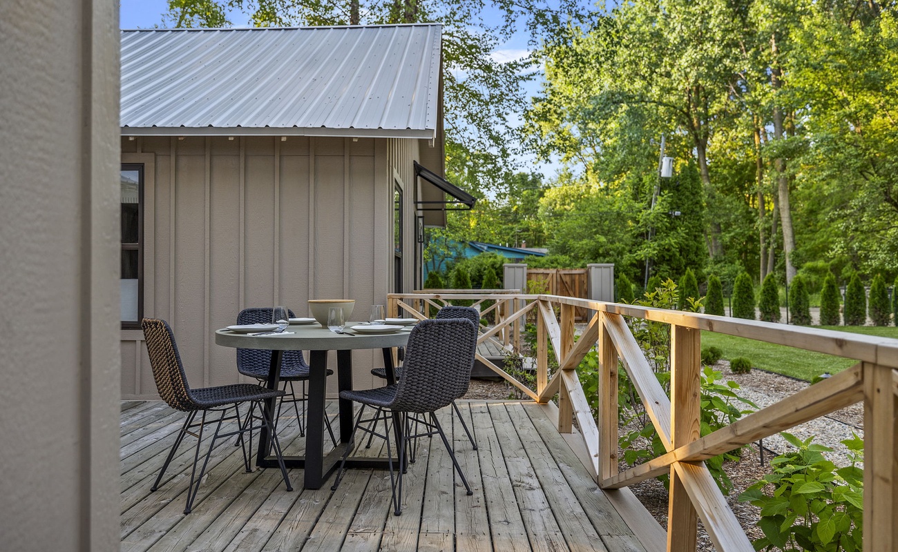 Gather your friends and family for unforgettable moments around the table.