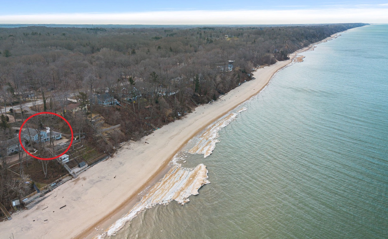 The red circle marks where your dream vacation starts, on Lake Michigan's shore.
