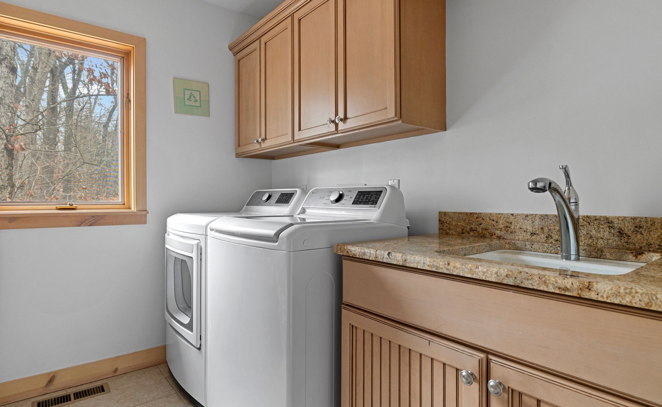 Clean clothes, forest views, and granite counters? Yes please.