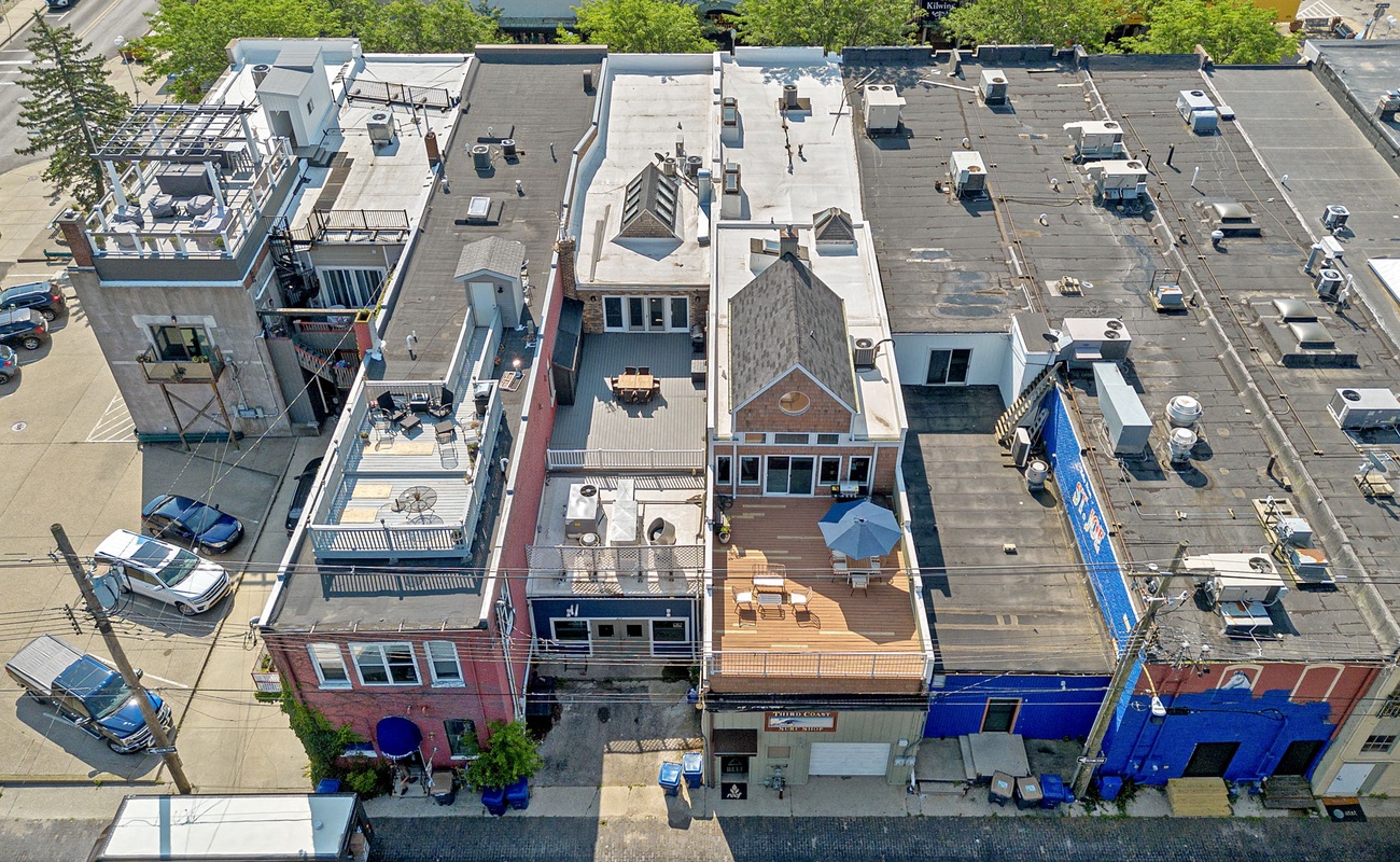 High above the hustle and bustle, admiring the architecture and energy of this lively location.