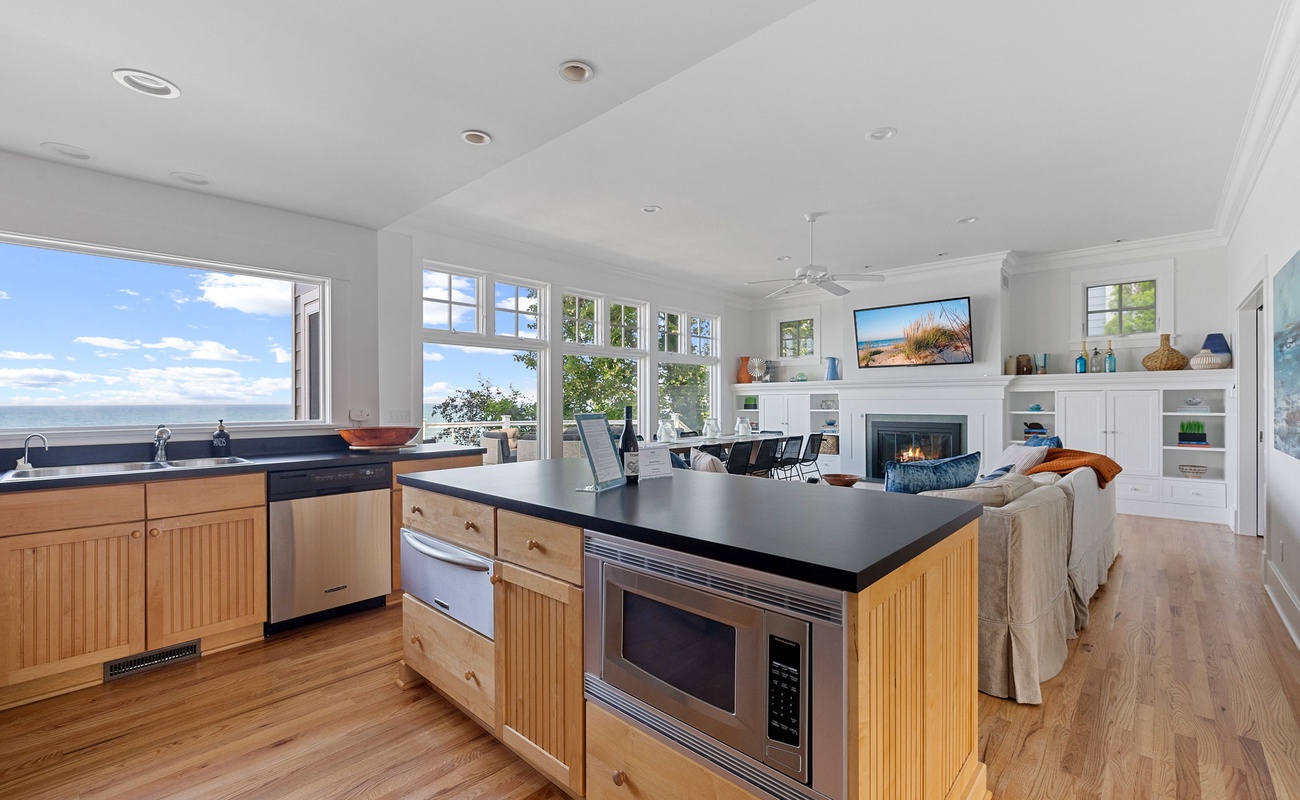 Seamless design and ample storage in the kitchen allow for easy prep & service.