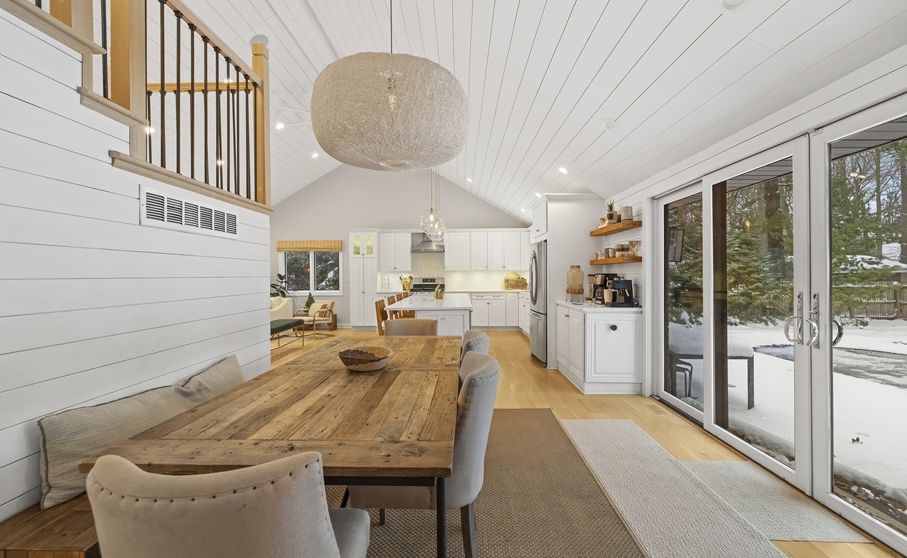 Enjoy family meals and easy social flow between dining, kitchen, and living spaces.