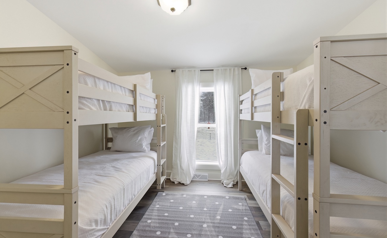 Bedroom 4 has 2 single bunk beds.
