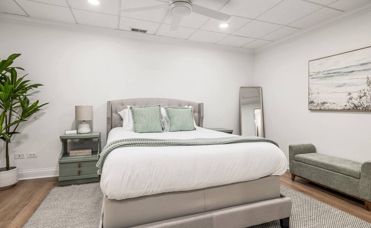 Other sleeping area is on the lower level & has a queen-size bed.