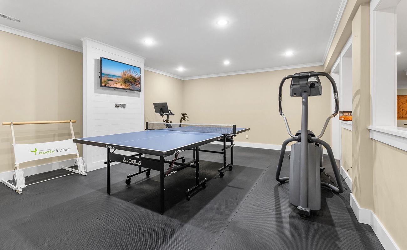 Game, sweat, repeat—your upscale fitness lounge awaits.