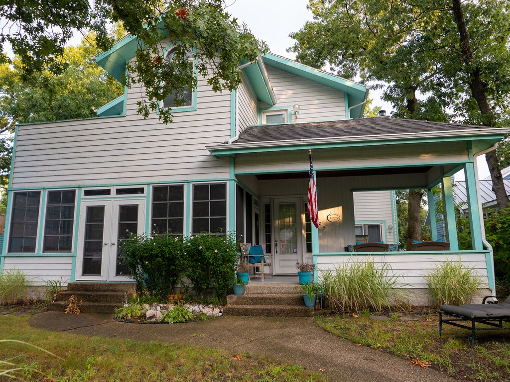 Sanctuary at Beachwalk is where you can enjoy cottage charm with resort living.