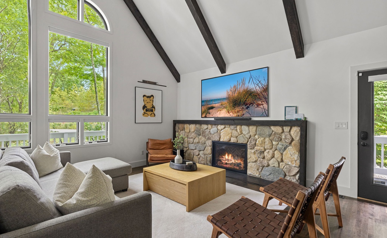 Stone, wood, and fire—ingredients for the coziest retreat!