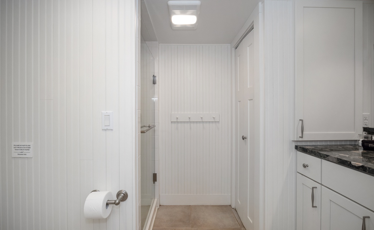 Whitewashed charm meets modern ease.