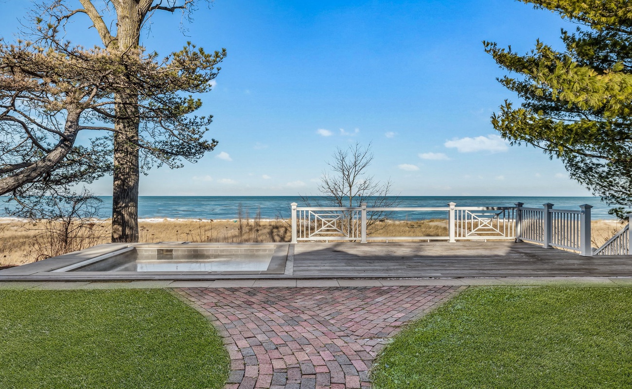 Morning coffee with a view like this? Yes, please.