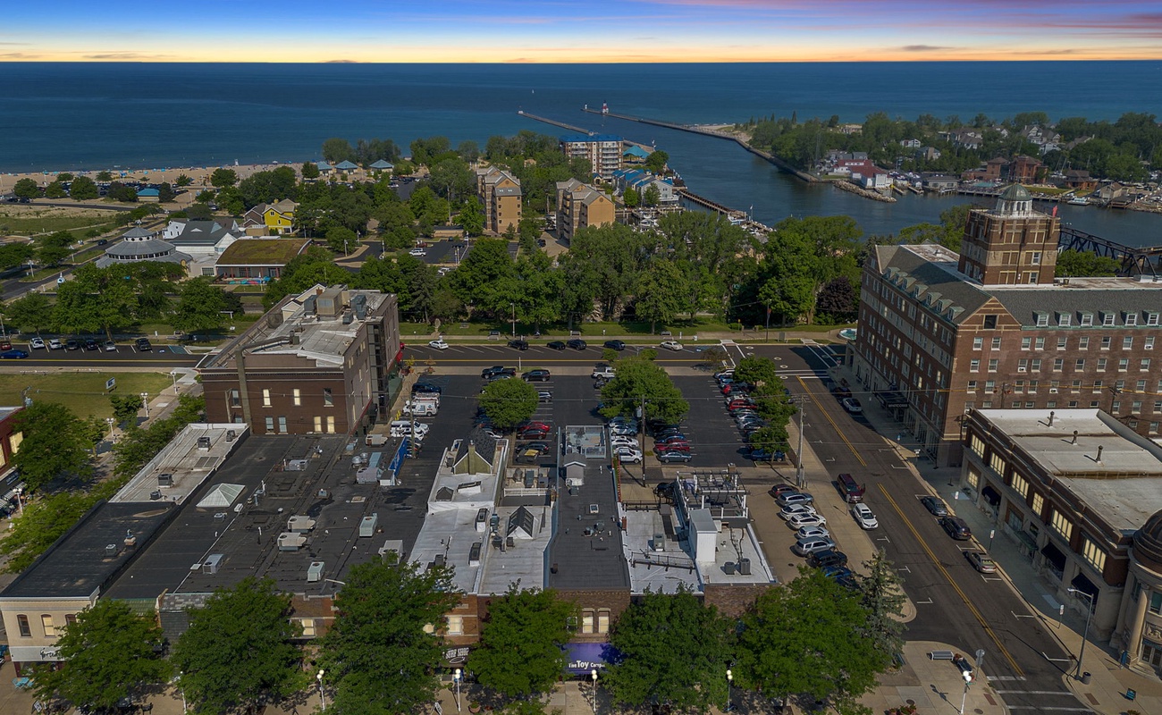 Ready to dive into the urban adventure?