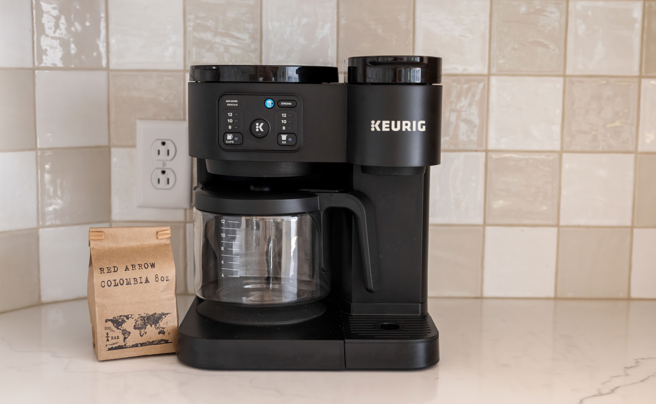 Mornings made easy: fresh toast, hot coffee, and zero stress thanks to this coffee + breakfast station.