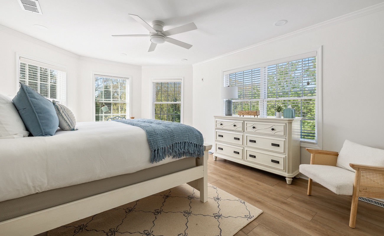 A fresh, airy vibe that sets the tone for easy mornings and peaceful nights.