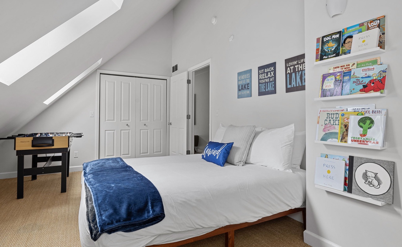 A nook of dreams and endless adventures.