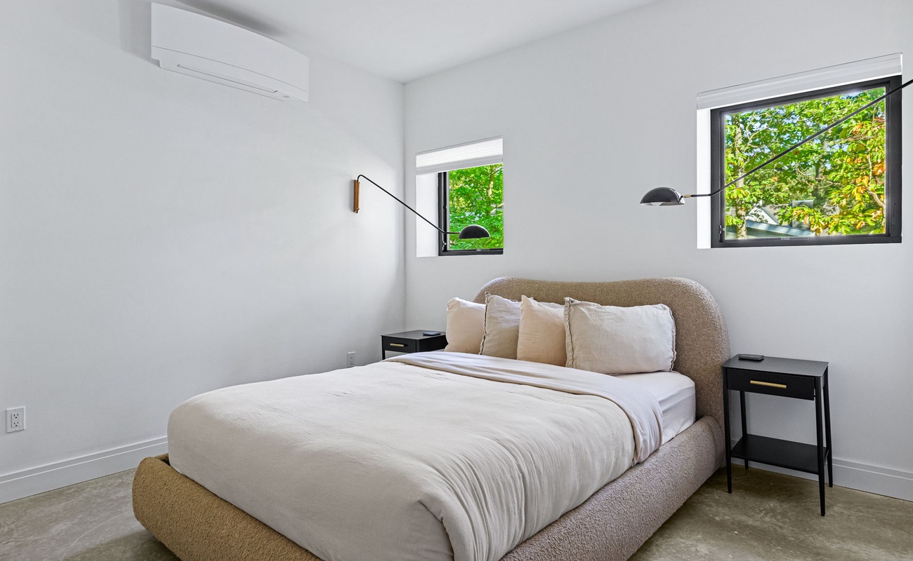 Bedroom 5 has a queen-size bed.