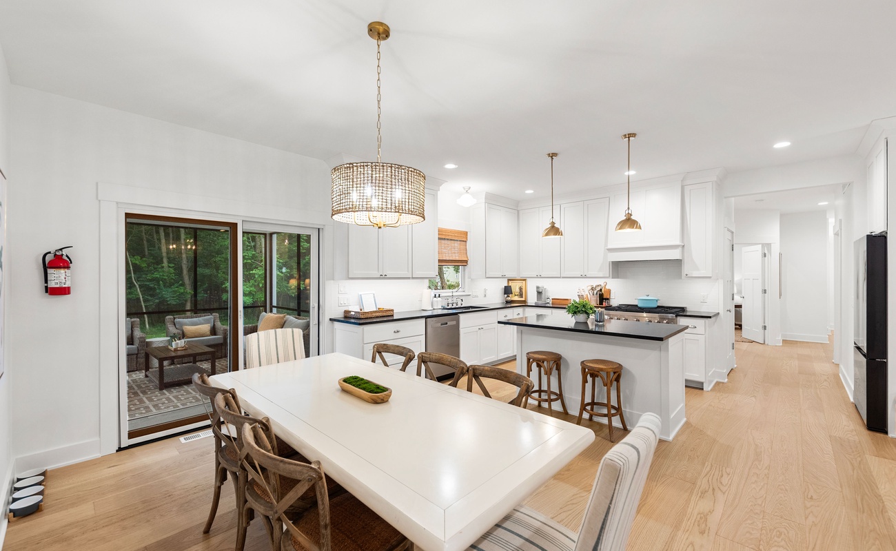 Dine in style, laugh a little louder, and make memories that last a lifetime!