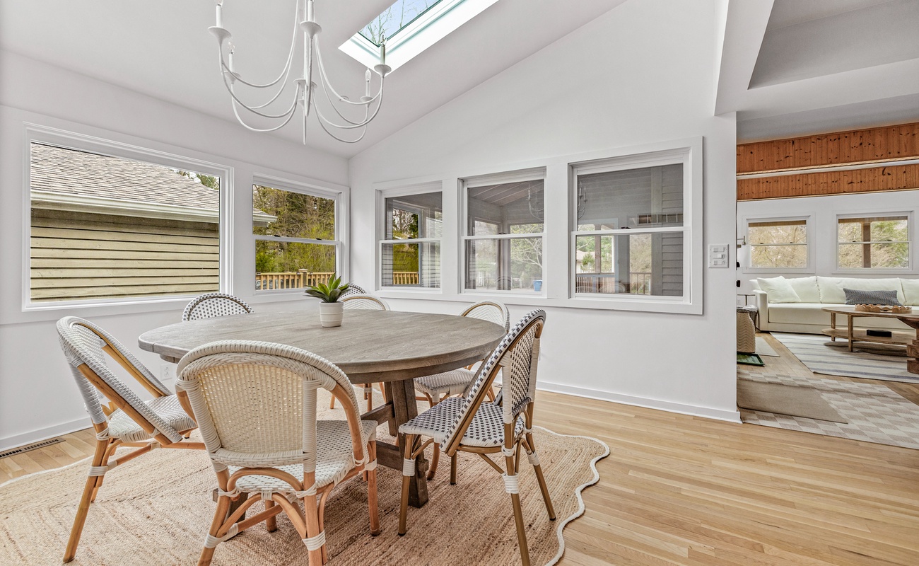 Dine under the skylight and soak in the sun! This bright, stylish space is made for good meals and great vibes.