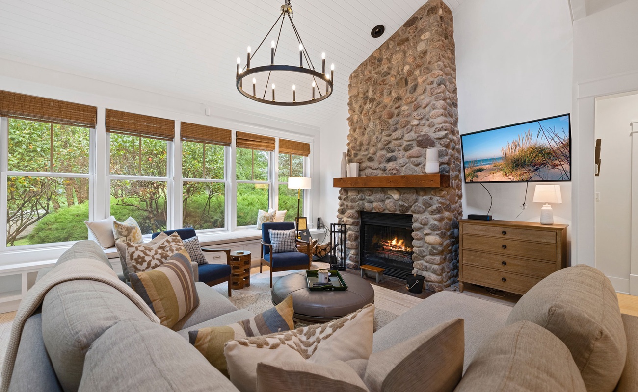 Open and spacious living areas are ideal for entertaining.