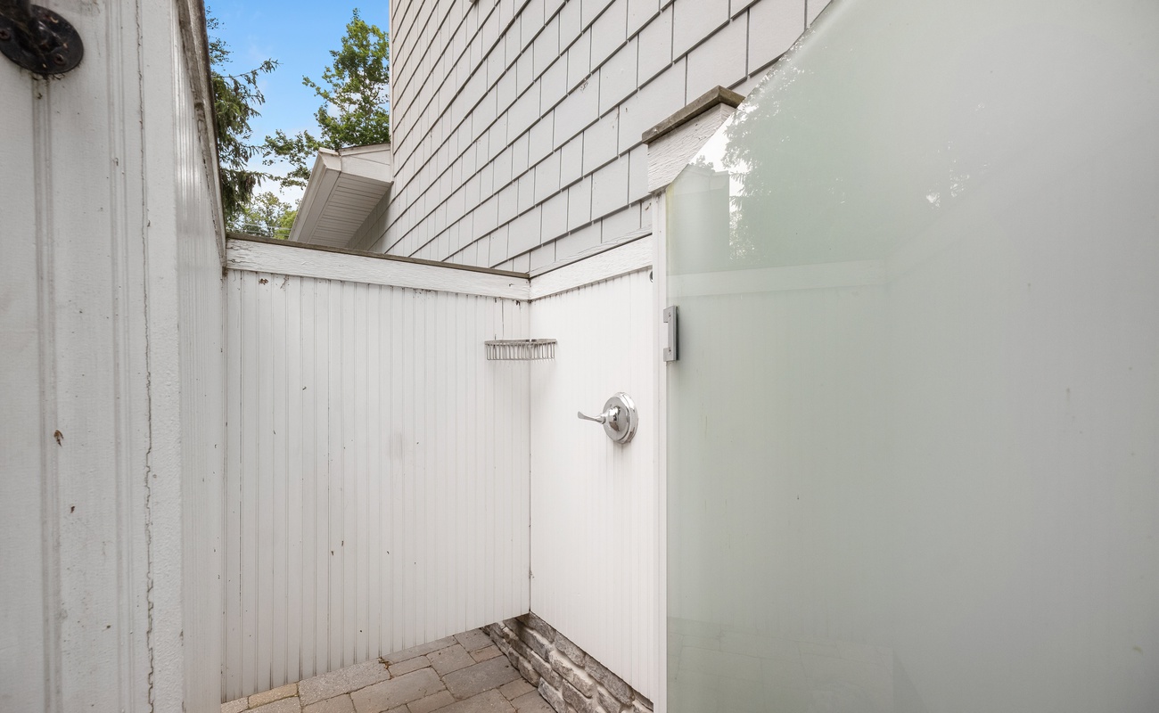 An outdoor shower made for beachy bliss.