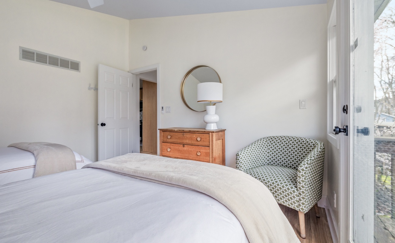 Bedroom 2 is on the main level & has a 2 twin-size beds.