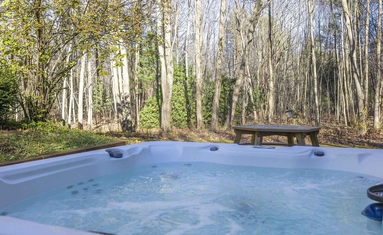 Sit back in the hot tub and enjoy quiet moments in nature.