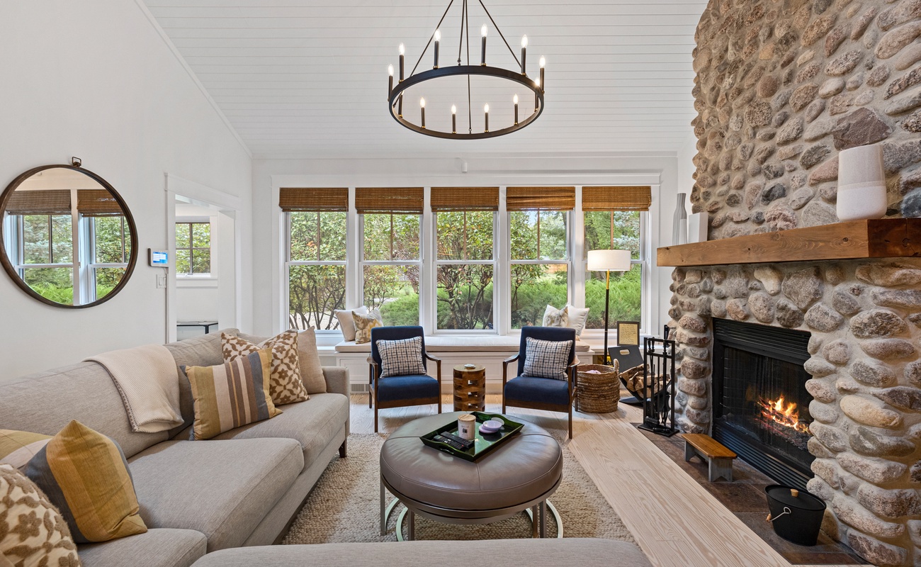 Graceful architecture and clean lines define the common areas of Bella and Dulce's Lakehouse.