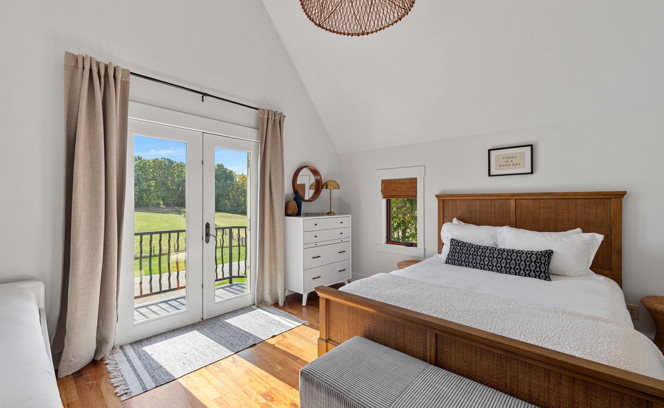 Ready to unwind in this perfect little retreat? Sweet dreams await!