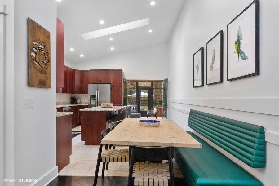 Chef's of all caliber appreciate the high-end appliances and gas range.