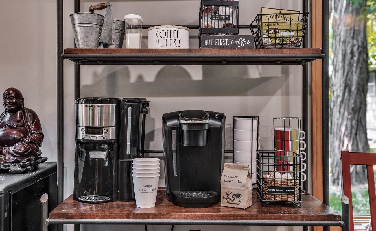 Brew bar bliss—sip, relax, repeat!