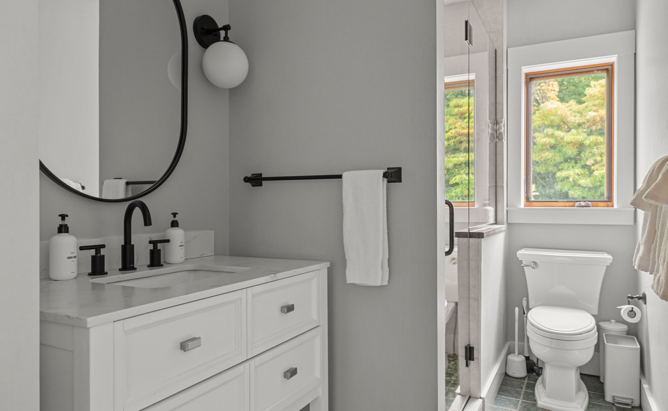 A little luxury in every detail—this bathroom is all about modern simplicity.
