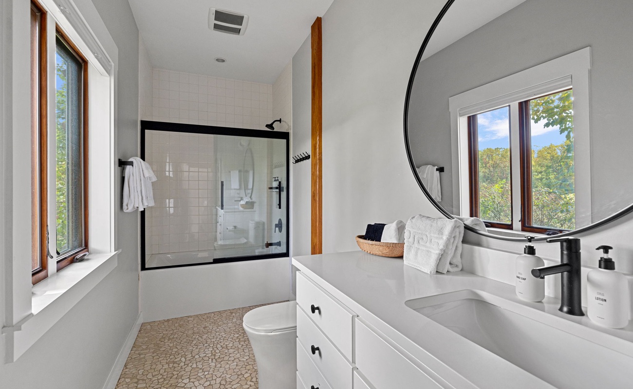Mirror, mirror on the wall, this bathroom’s got it all!