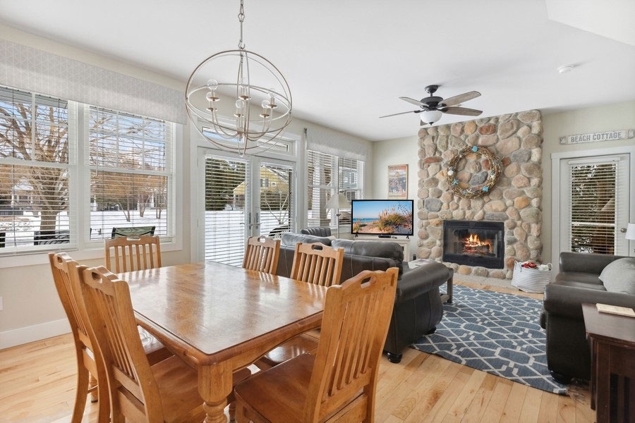 The ideal setting for relaxing, entertaining, and sharing meals.