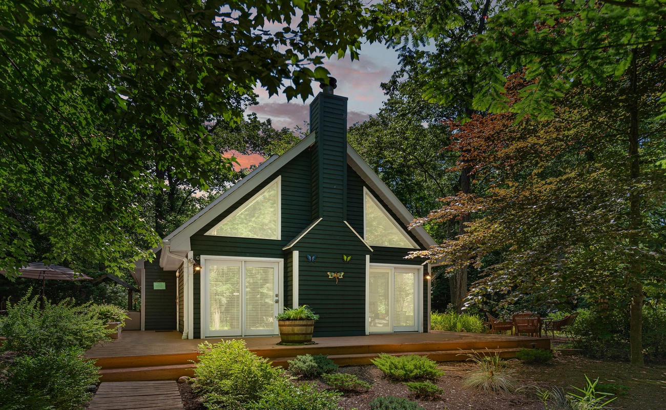 Modern woodland magic wrapped in timeless charm.