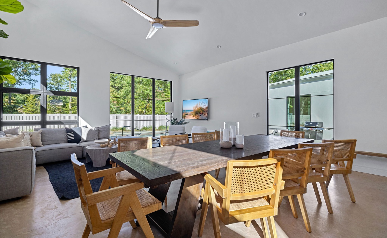 Big table, big meals, and even bigger memories to be made. Who’s hungry?