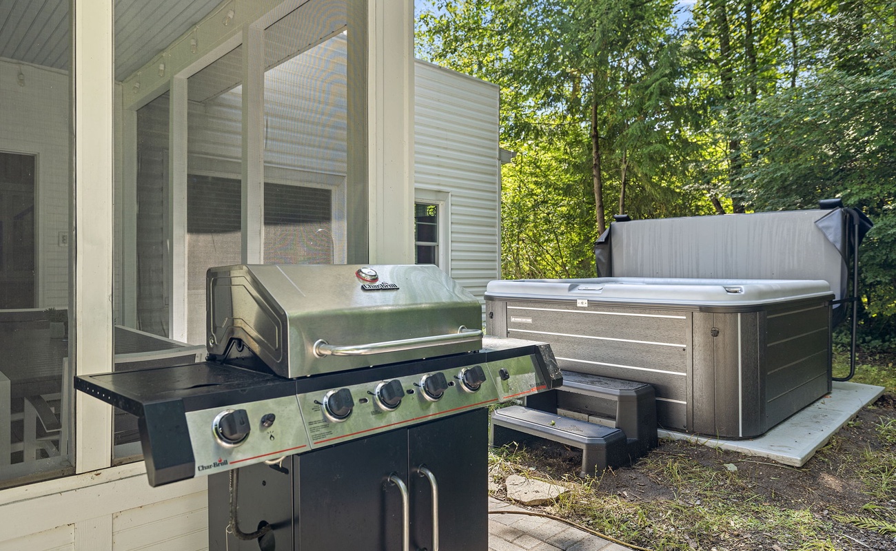 BBQs and hot tub nights—who’s in?