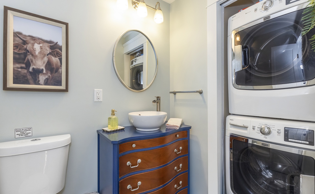 Vintage vibes with modern function in this dual-purpose gem.