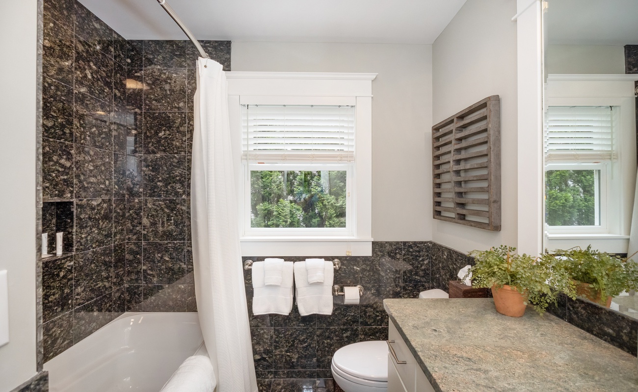 Polished details for pampered mornings.