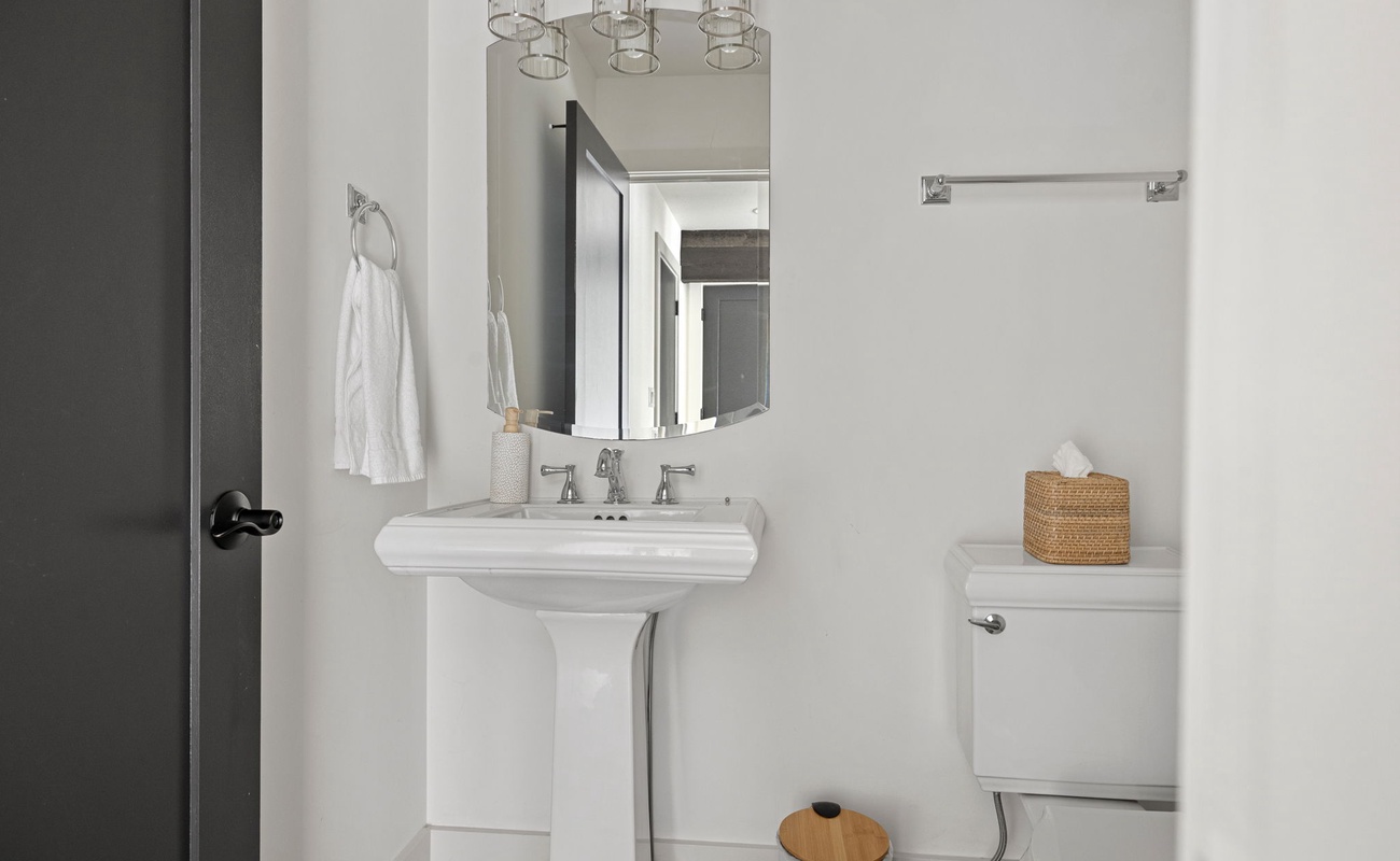 Crisp, clean, and just the right touch of cozy.